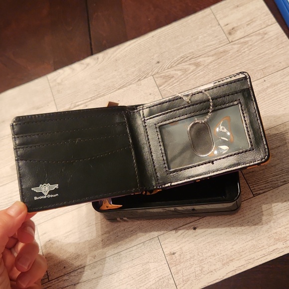 NWT ❗️ Buckle Down bifold wallet purple with yellow smiley face - Picture 3 of 11